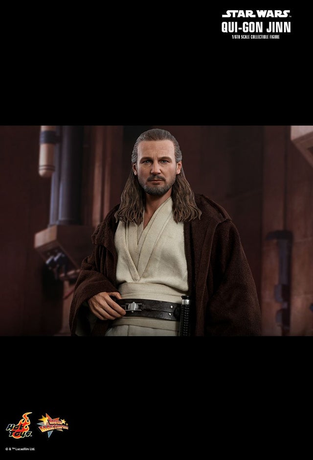 Star Wars Qui-Gon Jinn Sixth Scale Figure by Hot Toys