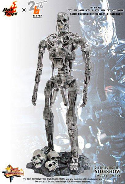 Hot Toys MMS40: The Terminator - Endoskeleton Battle Damaged Ver.
